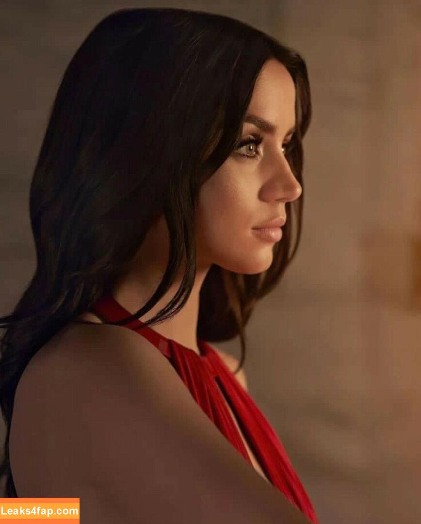 Ana De Armas / ana_d_armas / anadearmas / anadearmasdaily / https: leaked photo photo #0976