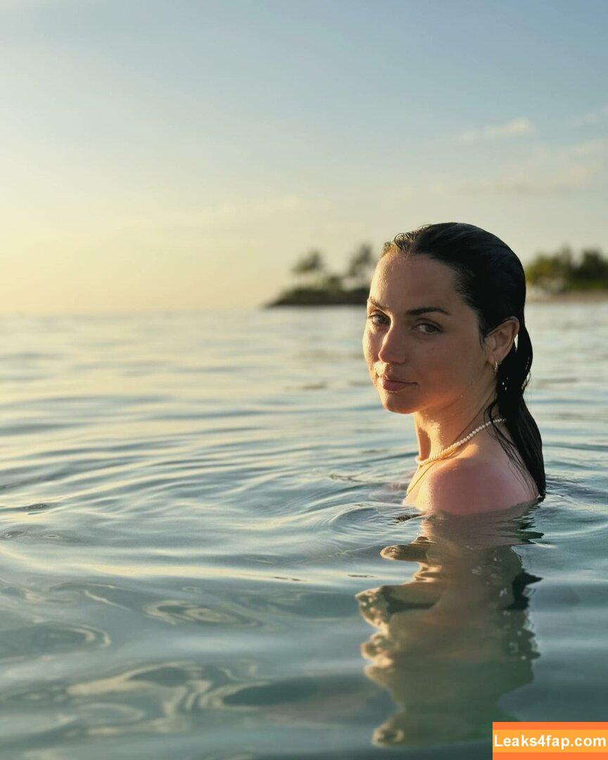 Ana De Armas / ana_d_armas / anadearmas / anadearmasdaily / https: leaked photo photo #0984