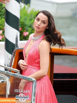 Ana De Armas photo #0215