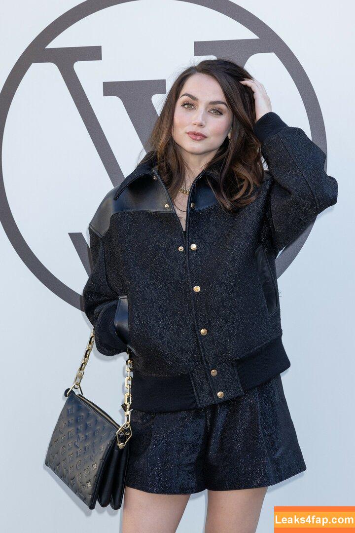 Ana De Armas / ana_d_armas / anadearmas / anadearmasdaily / https: leaked photo photo #1083