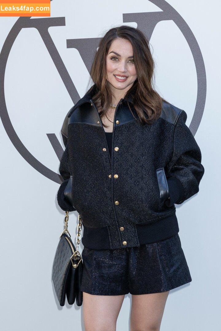 Ana De Armas / ana_d_armas / anadearmas / anadearmasdaily / https: leaked photo photo #1084