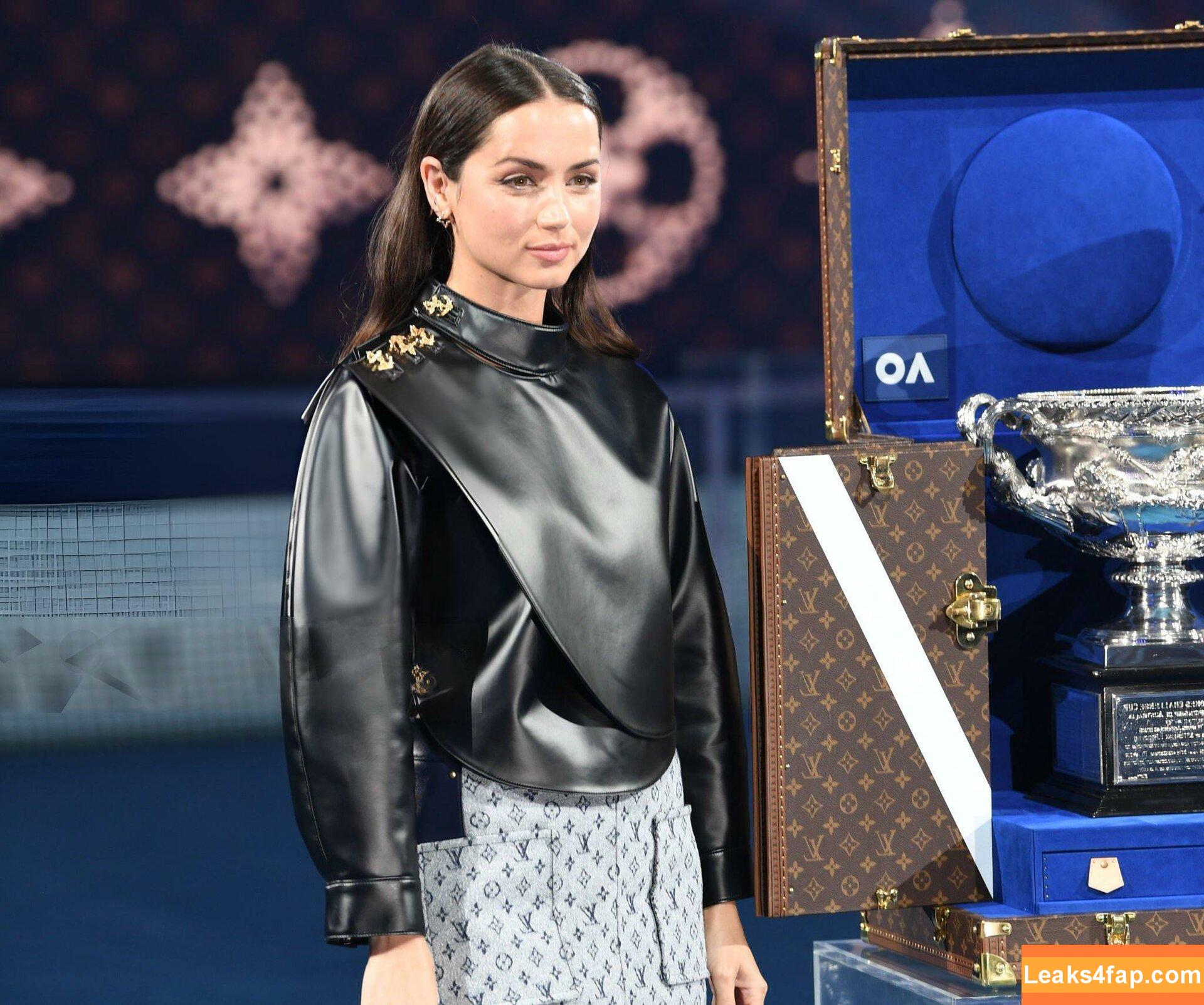 Ana De Armas / ana_d_armas / anadearmas / anadearmasdaily / https: leaked photo photo #1088