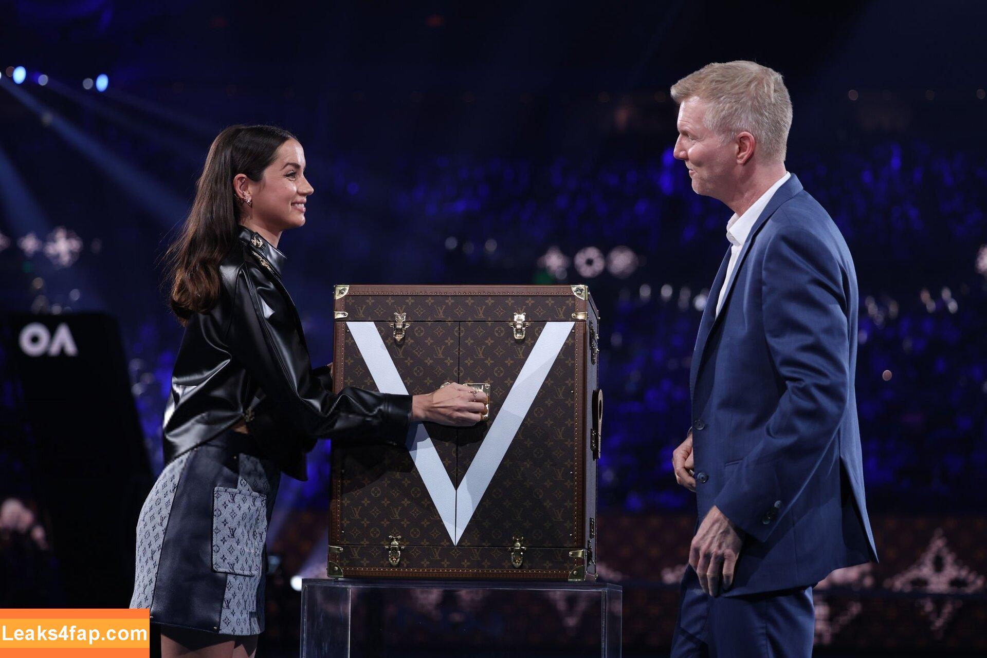 Ana De Armas / ana_d_armas / anadearmas / anadearmasdaily / https: leaked photo photo #1090