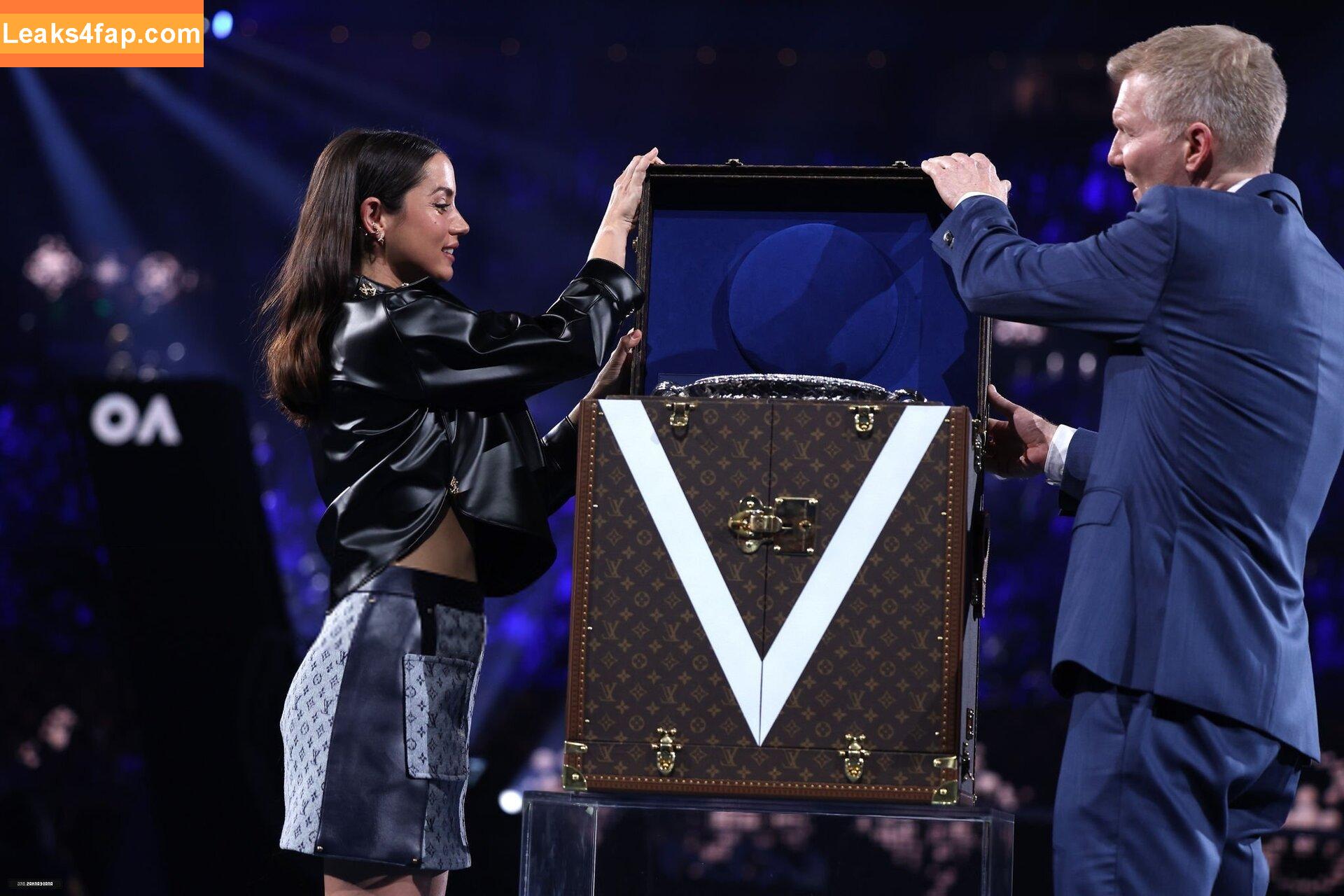 Ana De Armas / ana_d_armas / anadearmas / anadearmasdaily / https: leaked photo photo #1096