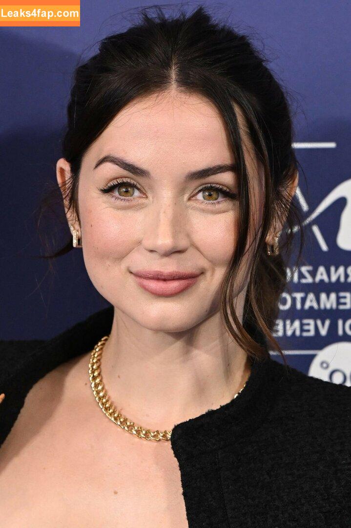 Ana De Armas / ana_d_armas / anadearmas / anadearmasdaily / https: leaked photo photo #1579