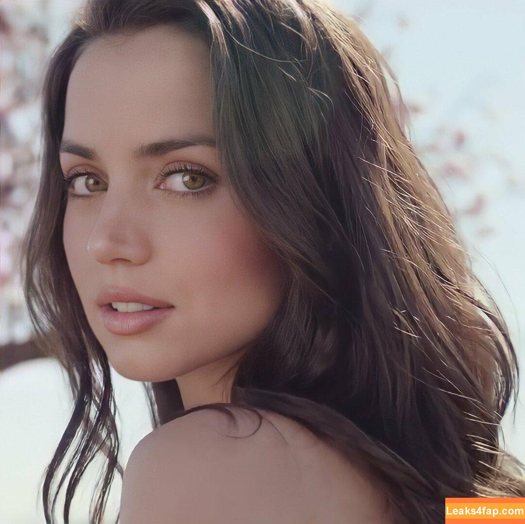Ana De Armas / ana_d_armas / anadearmas / anadearmasdaily слитое фото фото #1882