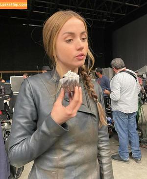 Ana De Armas photo #1174