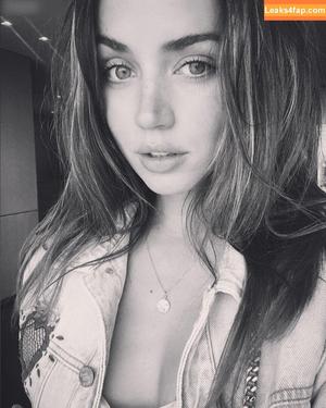 Ana De Armas photo #1390