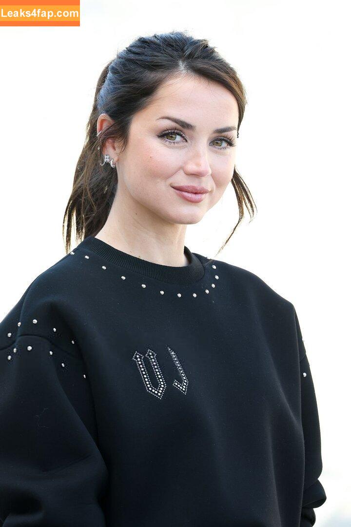 Ana De Armas / ana_d_armas / anadearmas / anadearmasdaily слитое фото фото #2434