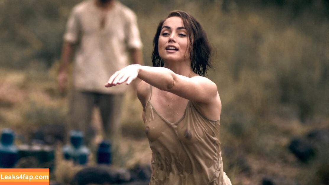 Ana DeArmas /  leaked photo photo #0007