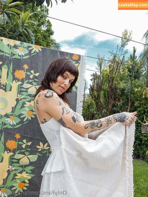 ana.devin photo #0030