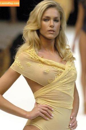 Ana Hickmann photo #0017