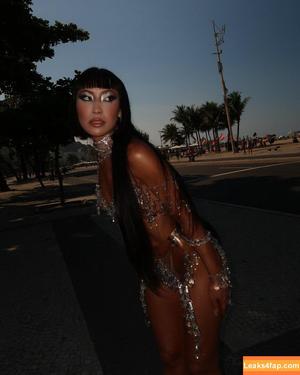 Ana Hikari photo #0108