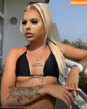 Ana Hope photo #0128