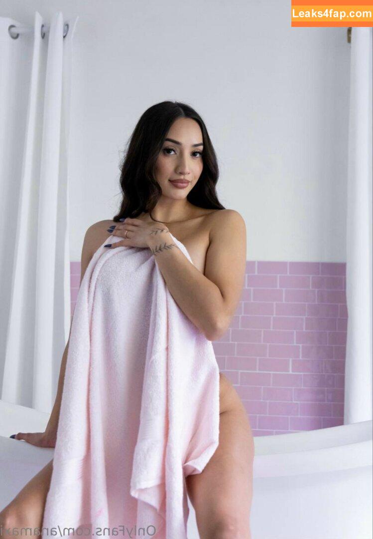 anamaxi / ana maximiliano leaked photo photo #0081