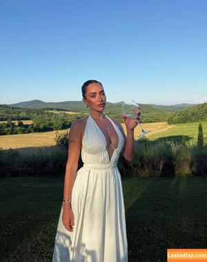 Anastasia Karanikolaou photo #0661