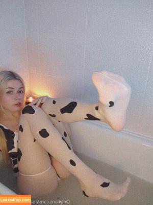 Anastasia Komori photo #0002