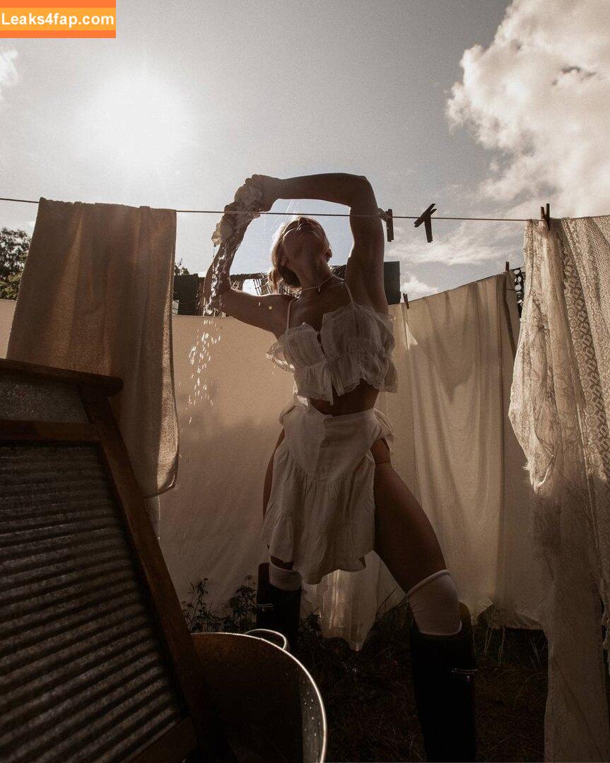 Anastasia Zolotaya /  leaked photo photo #0101