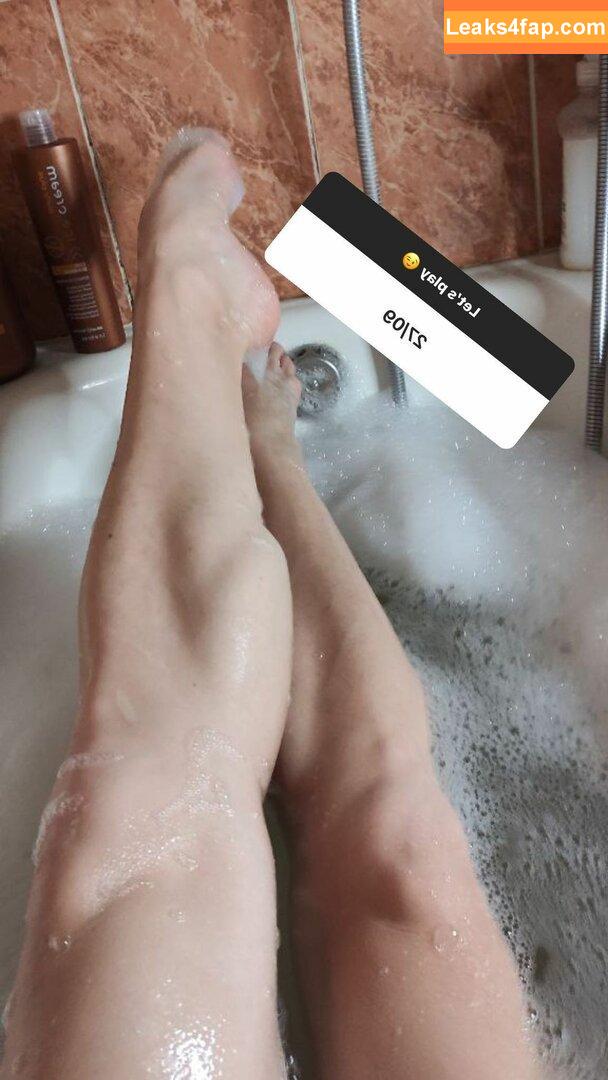 Anastasialegs / queen.legs leaked photo photo #0004