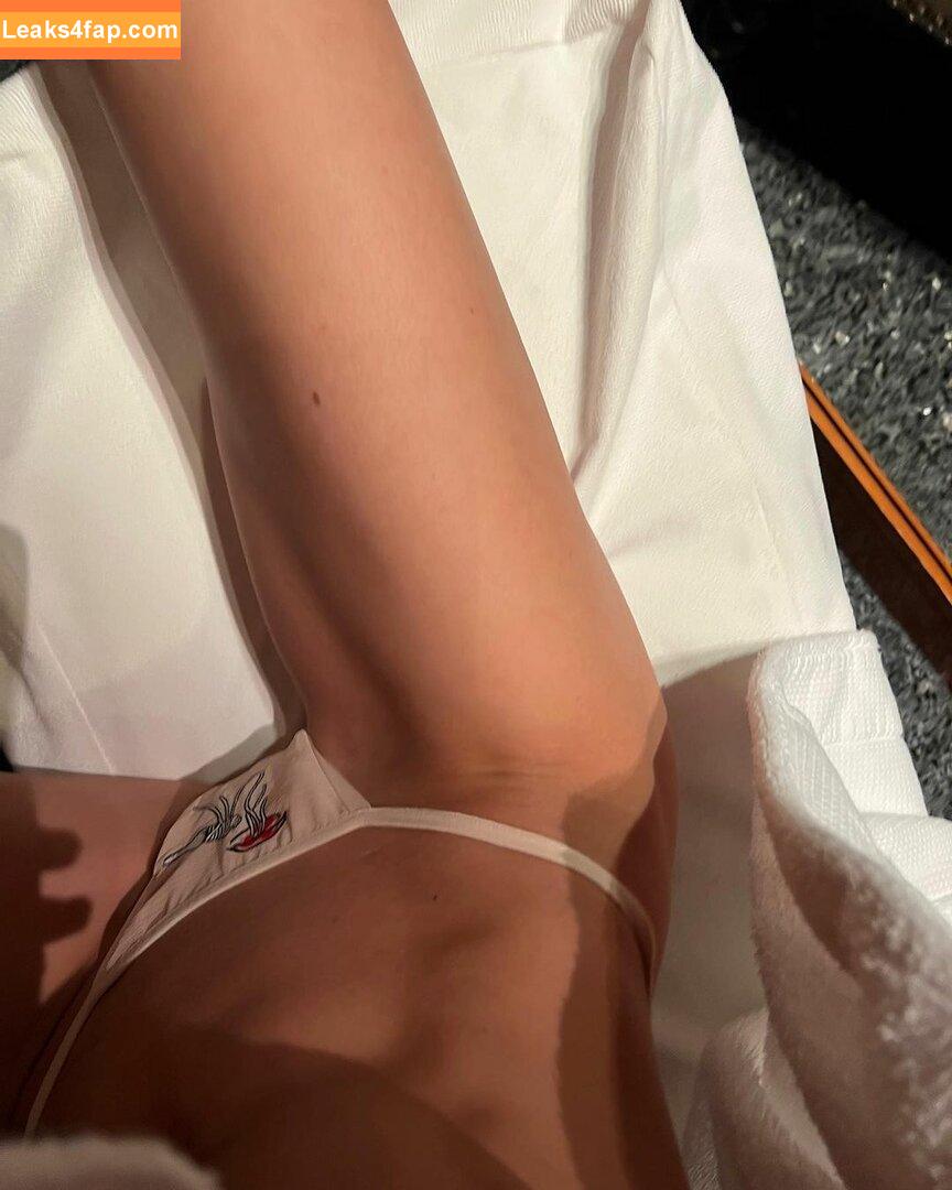 Anastasiia Mironova / mironovanastasiia слитое фото фото #0012