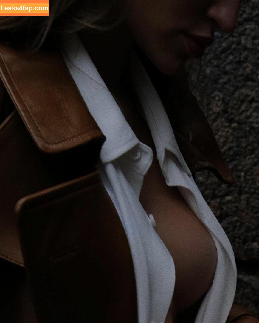 Anastasiia Mironova / mironovanastasiia слитое фото фото #0127