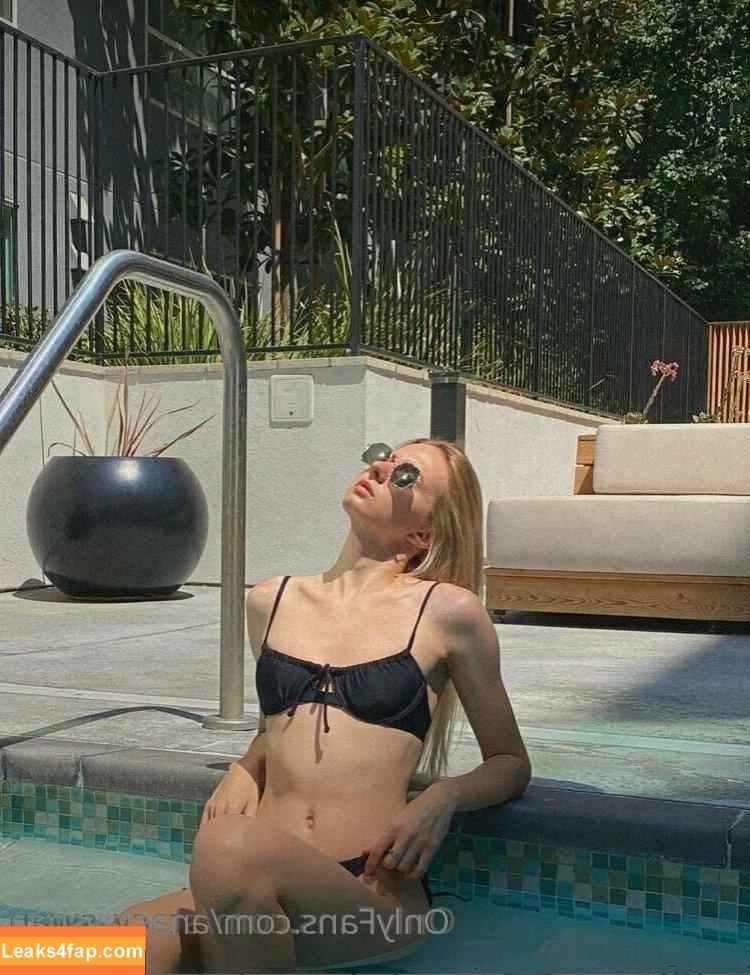 anastayshaa / a.n.a.s.t.a.y.s.h.a.a / stacy_swan leaked photo photo #0054