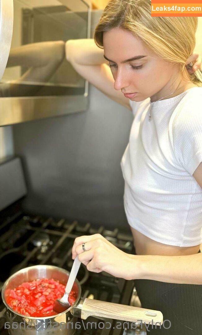anastayshaa / a.n.a.s.t.a.y.s.h.a.a / stacy_swan leaked photo photo #0370