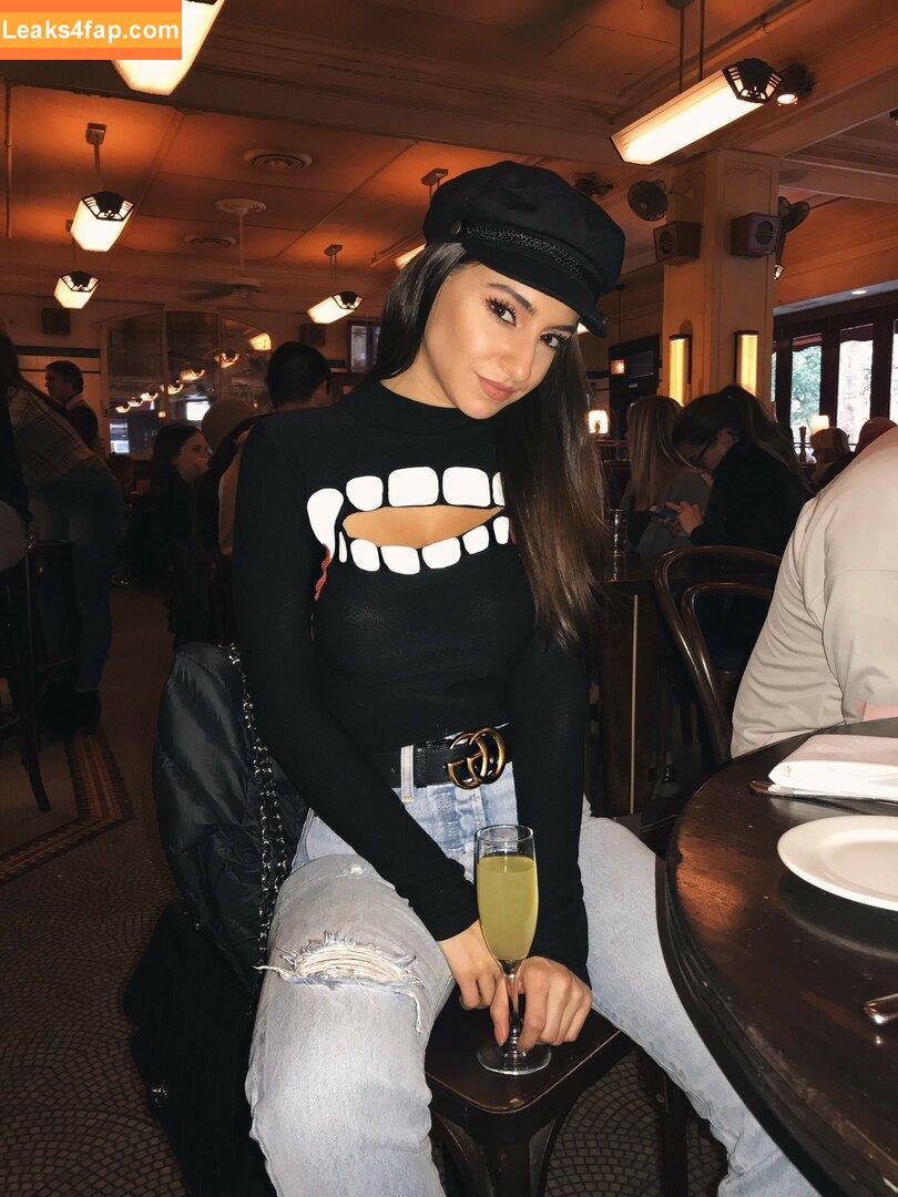 Andrea Helfrich / andreahelfrichofficial leaked photo photo #0057