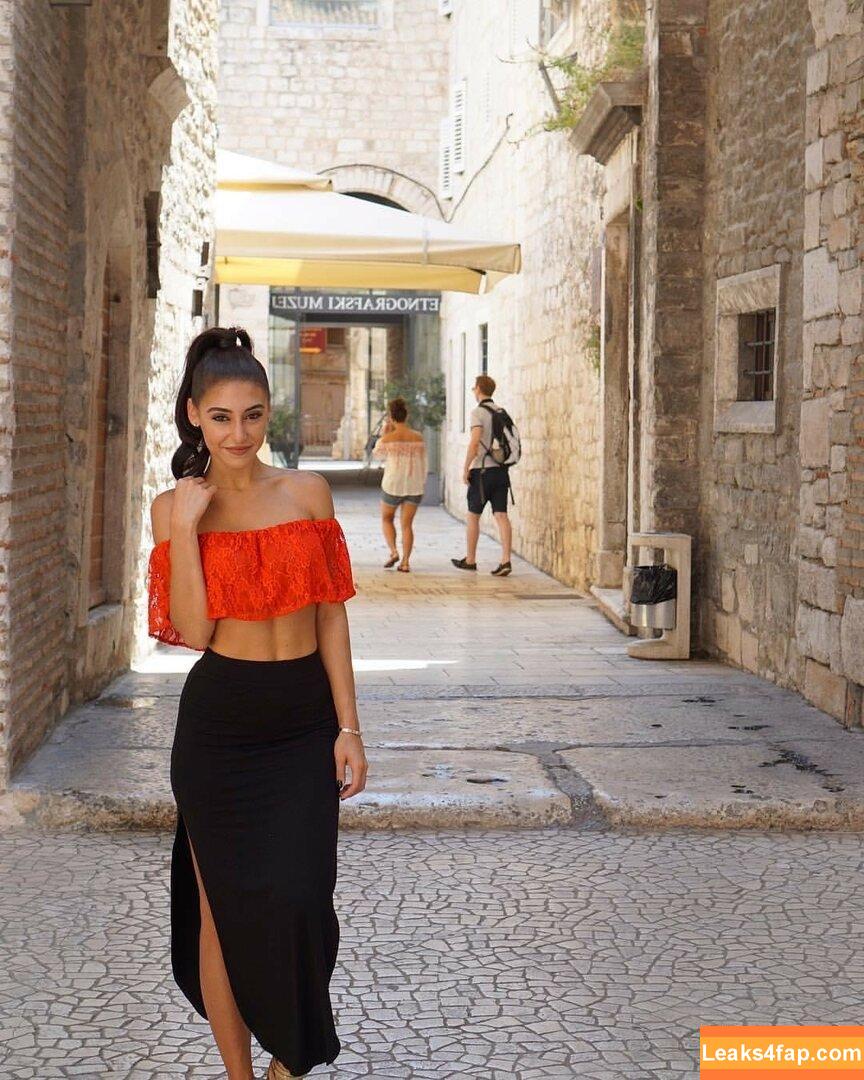 Andrea Helfrich / andreahelfrichofficial leaked photo photo #0146