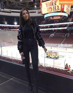 Andrea Helfrich photo #0092