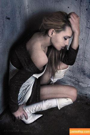 Andrea Paliatková Reina photo #0023