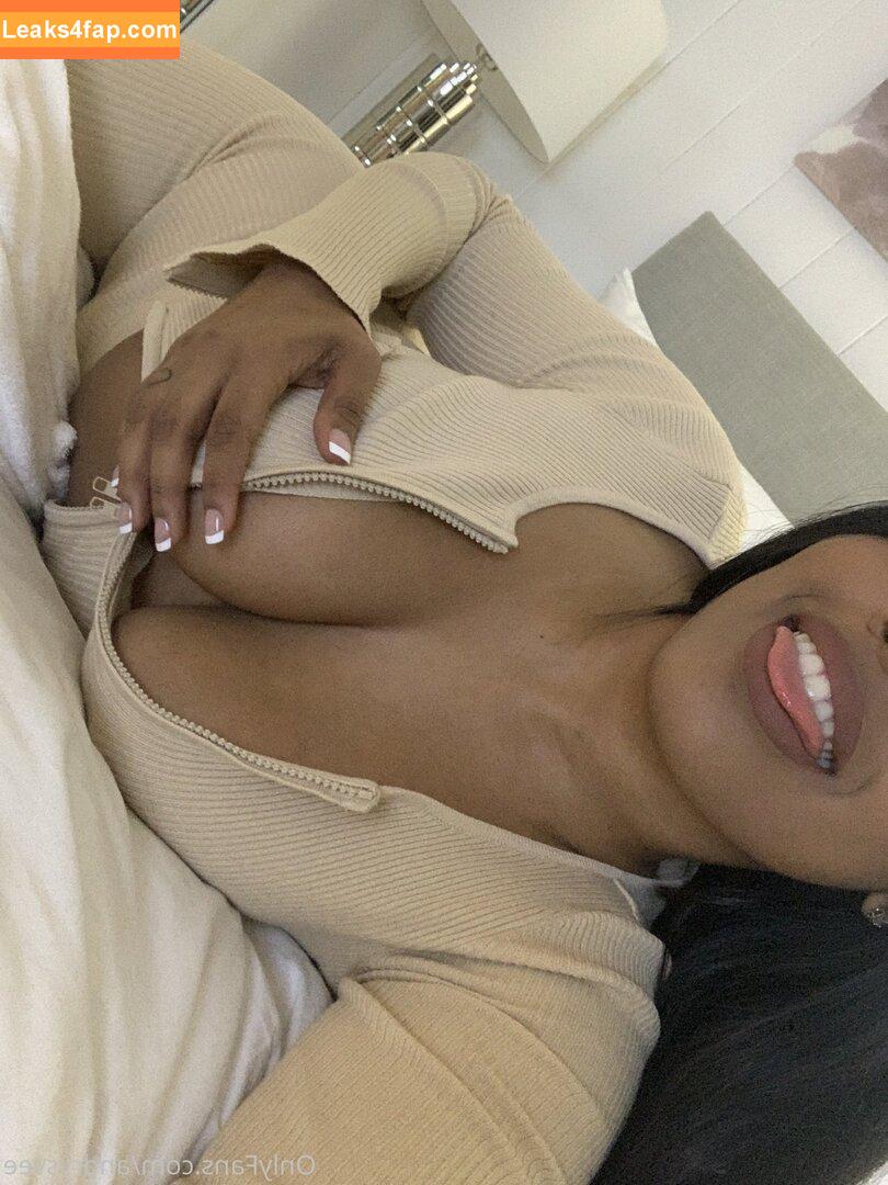andrysvee /  leaked photo photo #0001