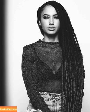 Andy Allo photo #0037