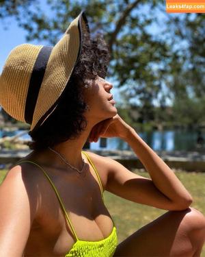 Andy Allo photo #0117