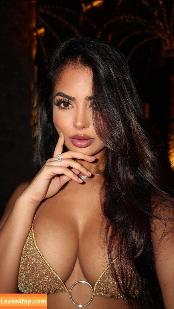 Aneeqa Farid / aneeqafarid leaked photo photo #0320