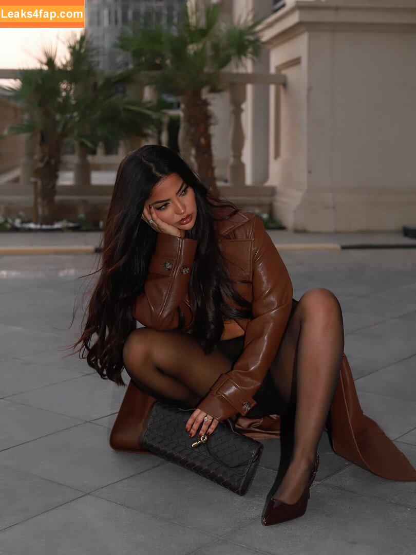 Aneeqa Farid / aneeqafarid leaked photo photo #0323