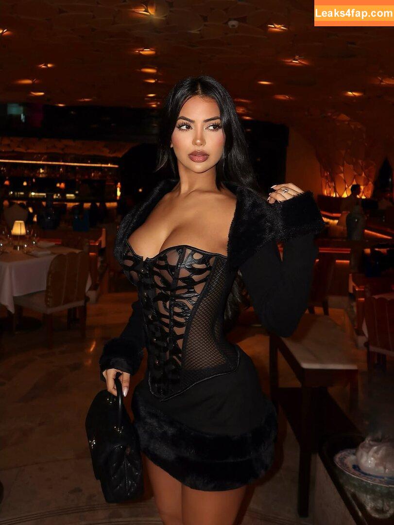 Aneeqa Farid / aneeqafarid leaked photo photo #0333