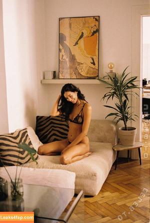 Anelia Moor photo #0147