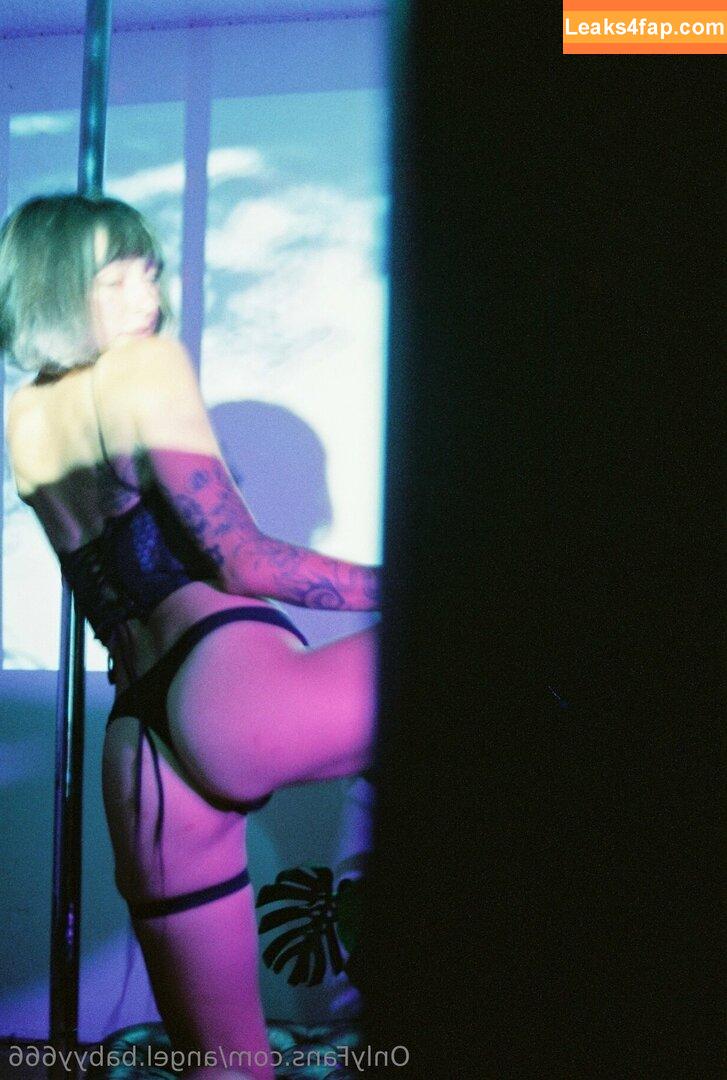 angel.babyy666 /  leaked photo photo #0009