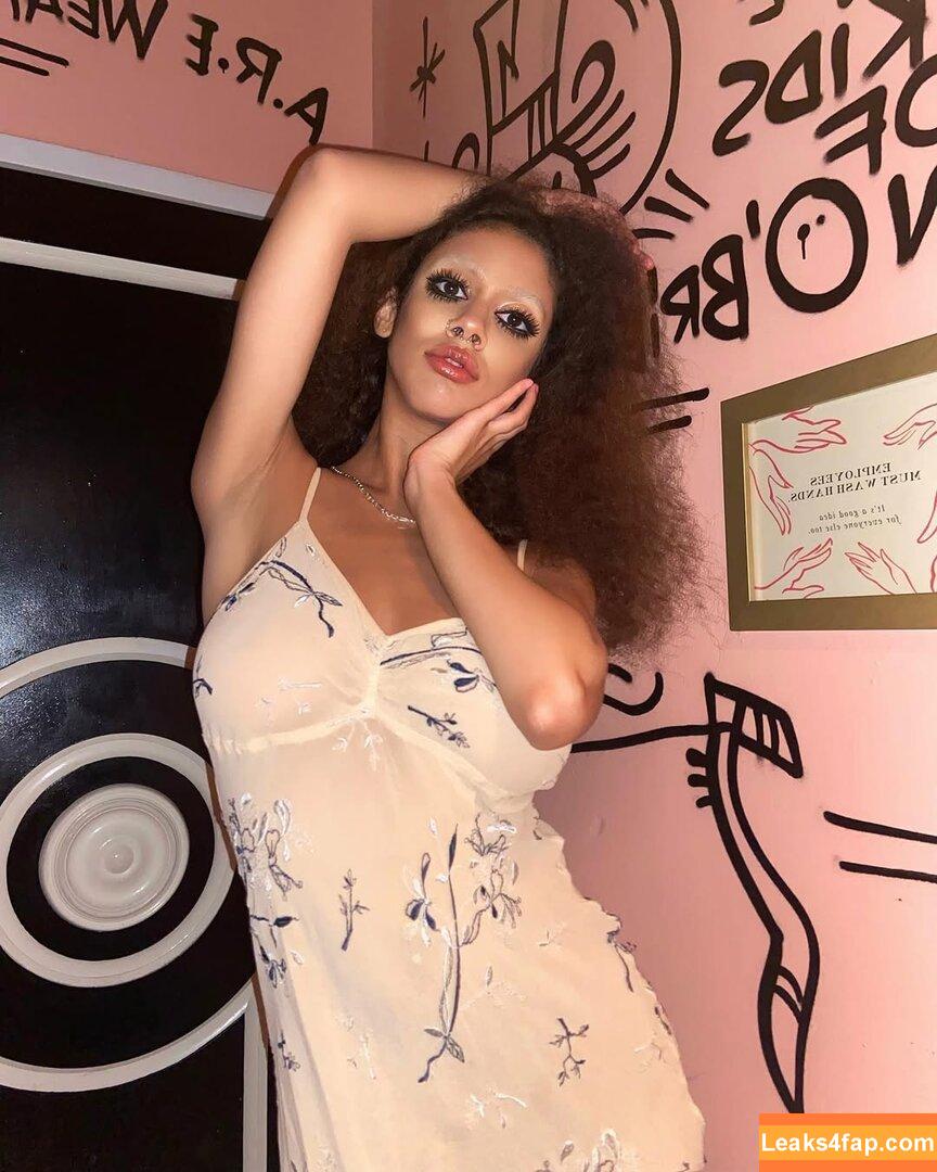 Angel Sophia Macklin / angelmacklinschwartz / angelsophiamacklin / vibeiana leaked photo photo #0061