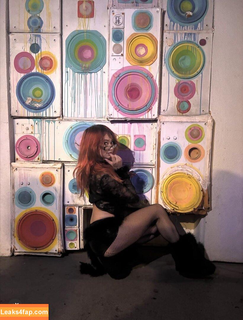 angel.that.bites / angel.with.fangs leaked photo photo #0009