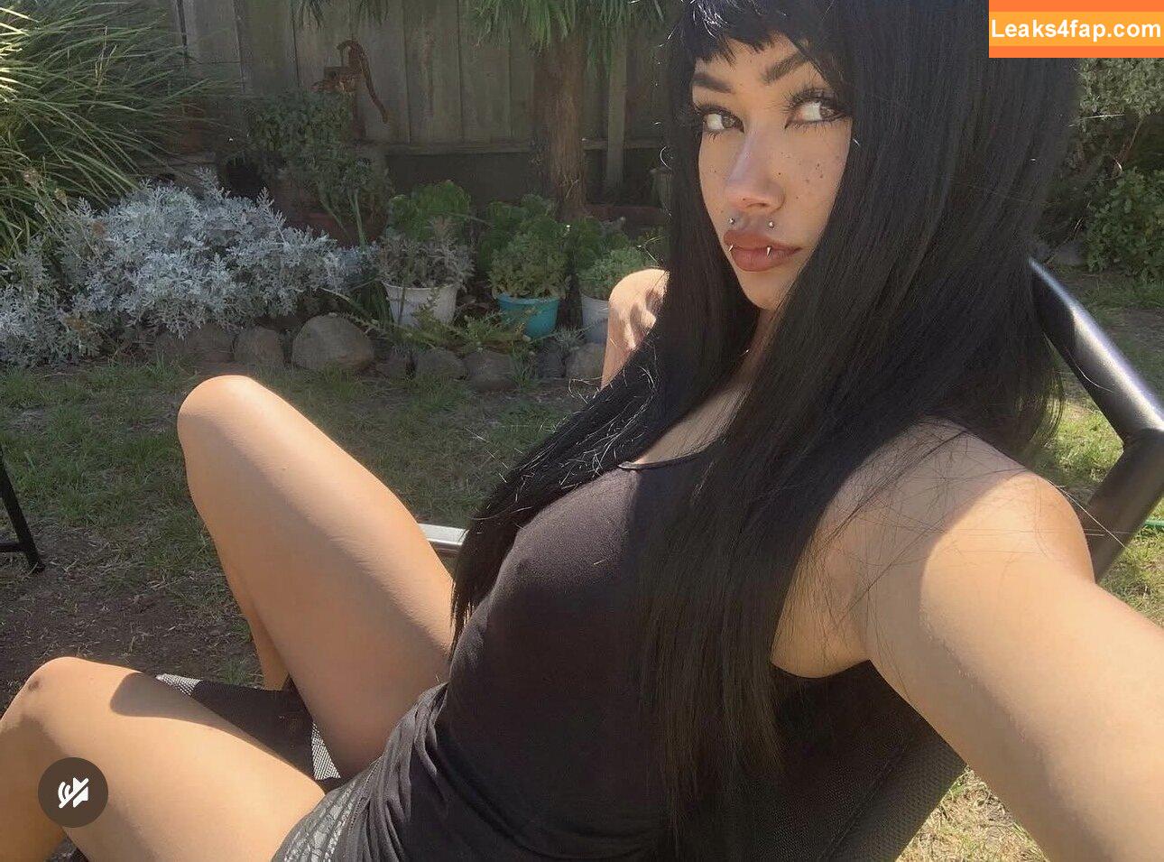 angel.that.bites / angel.with.fangs leaked photo photo #0014