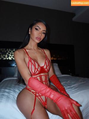 Angela Castellanos фото #0060