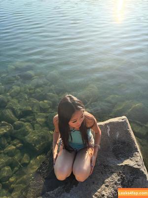 Angela Chin photo #0031