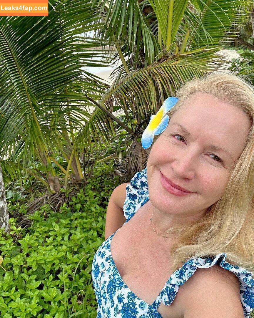 Angela Kinsey / angelakinsey / kinsey leaked photo photo #0011