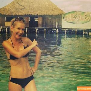 Angela Kinsey фото #0093