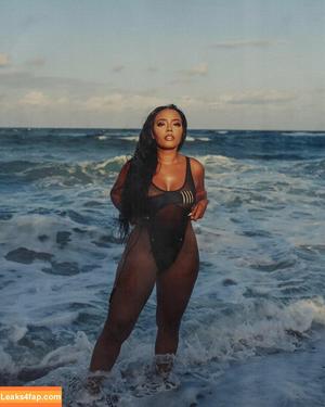 Angela Simmons фото #0054