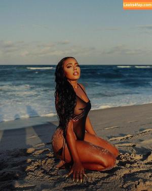 Angela Simmons фото #0055
