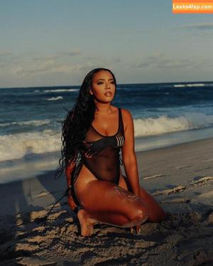 Angela Simmons фото #0059