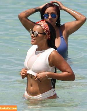 Angela Simmons photo #0238